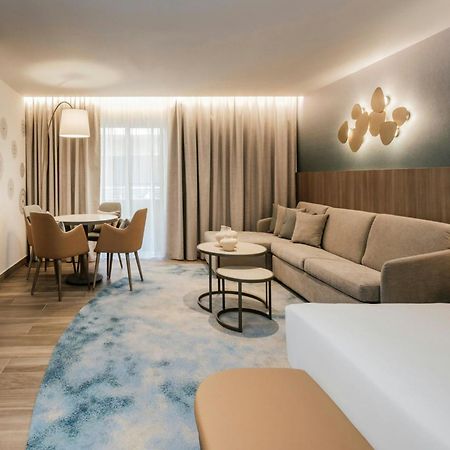 Courtyard By Marriott Sliema Hotel Exterior foto