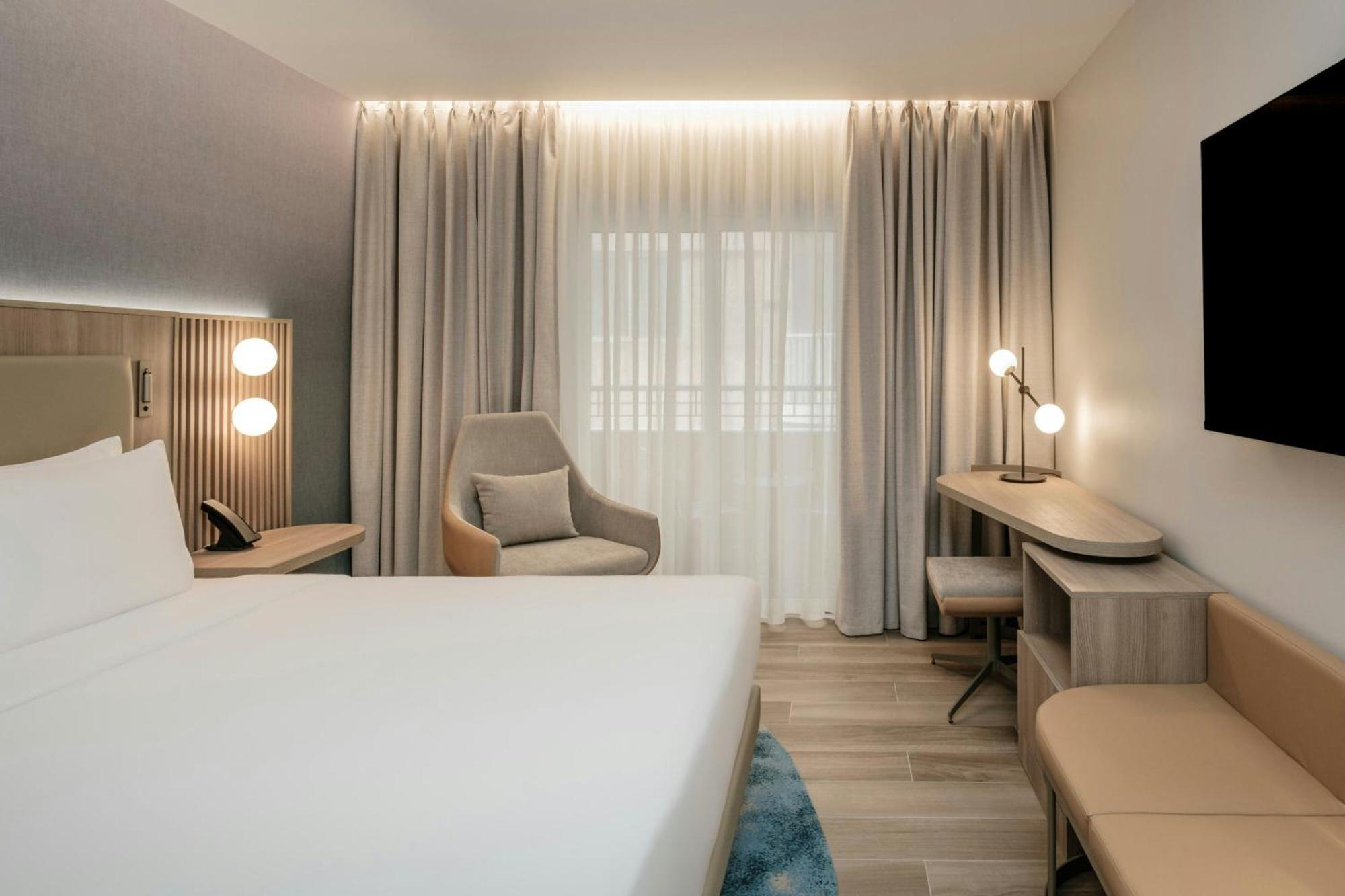 Courtyard By Marriott Sliema Hotel Exterior foto