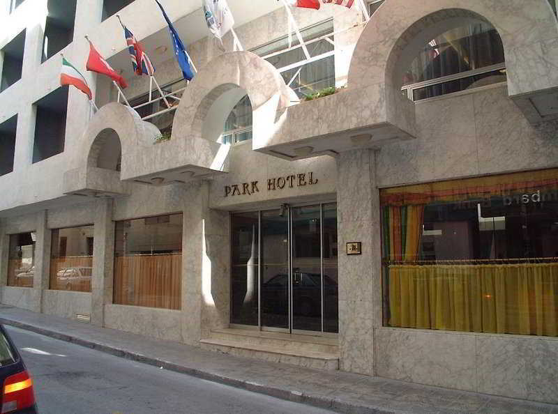 Courtyard By Marriott Sliema Hotel Exterior foto