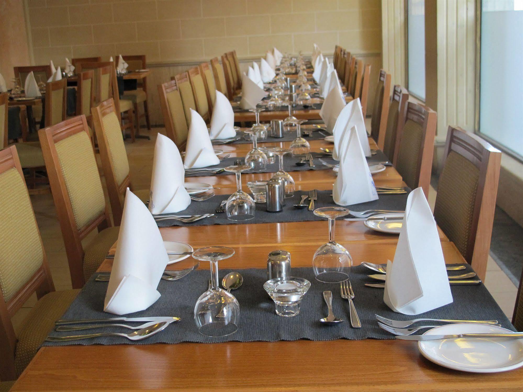 Courtyard By Marriott Sliema Hotel Exterior foto