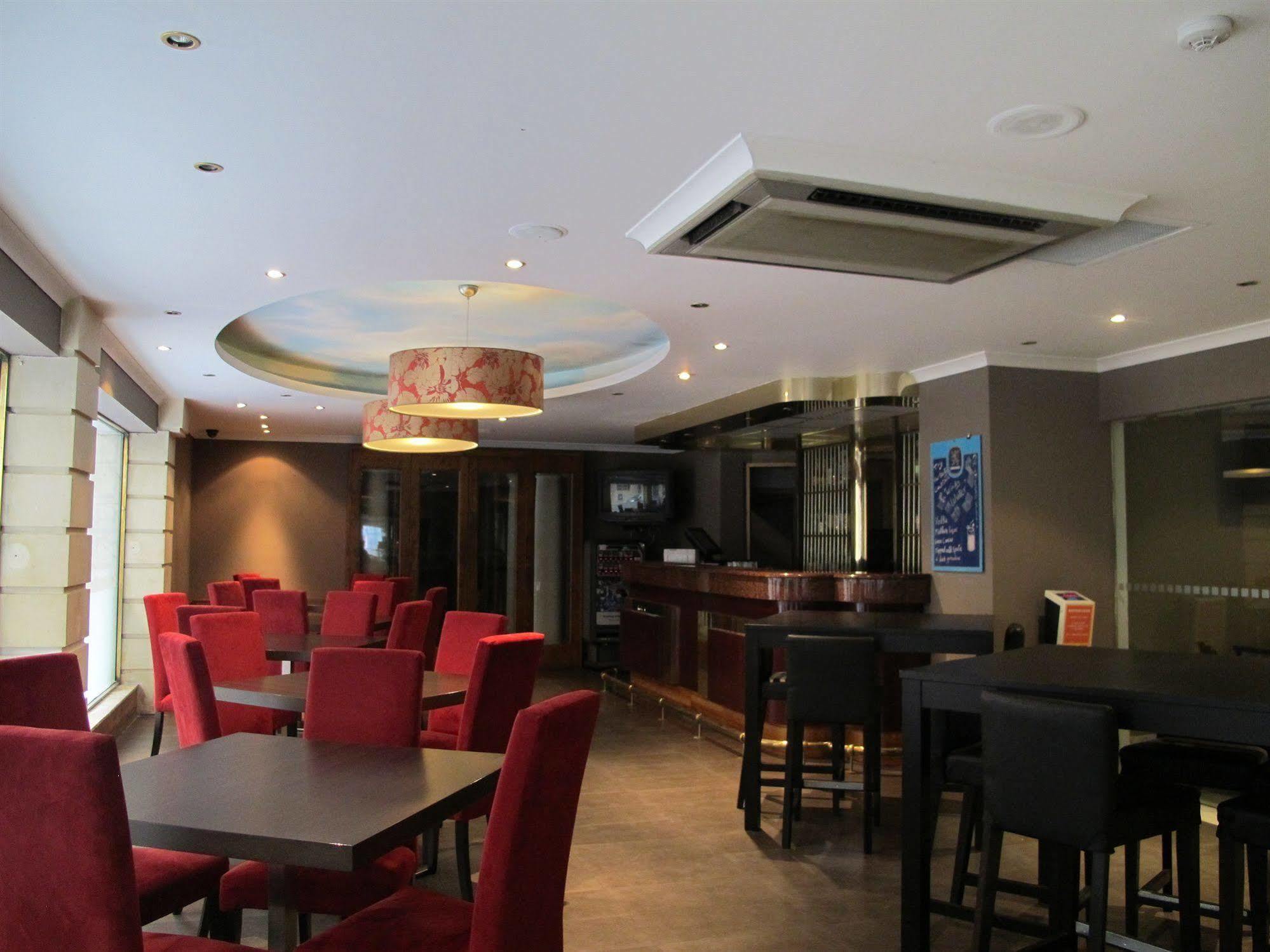 Courtyard By Marriott Sliema Hotel Exterior foto